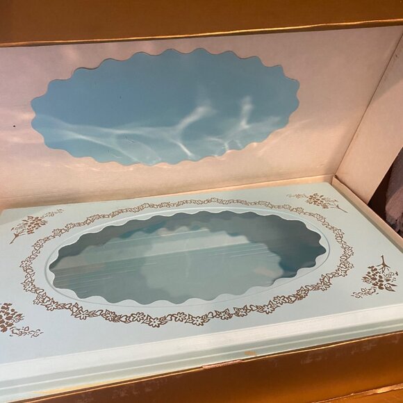 Vintage Wedding Dress Storage Box Gold Case 34"x20.5"x5.5"‎ Gown Saver - Picture 9 of 9